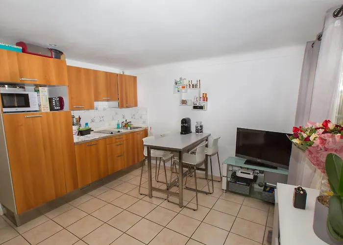 Apartament Alea *